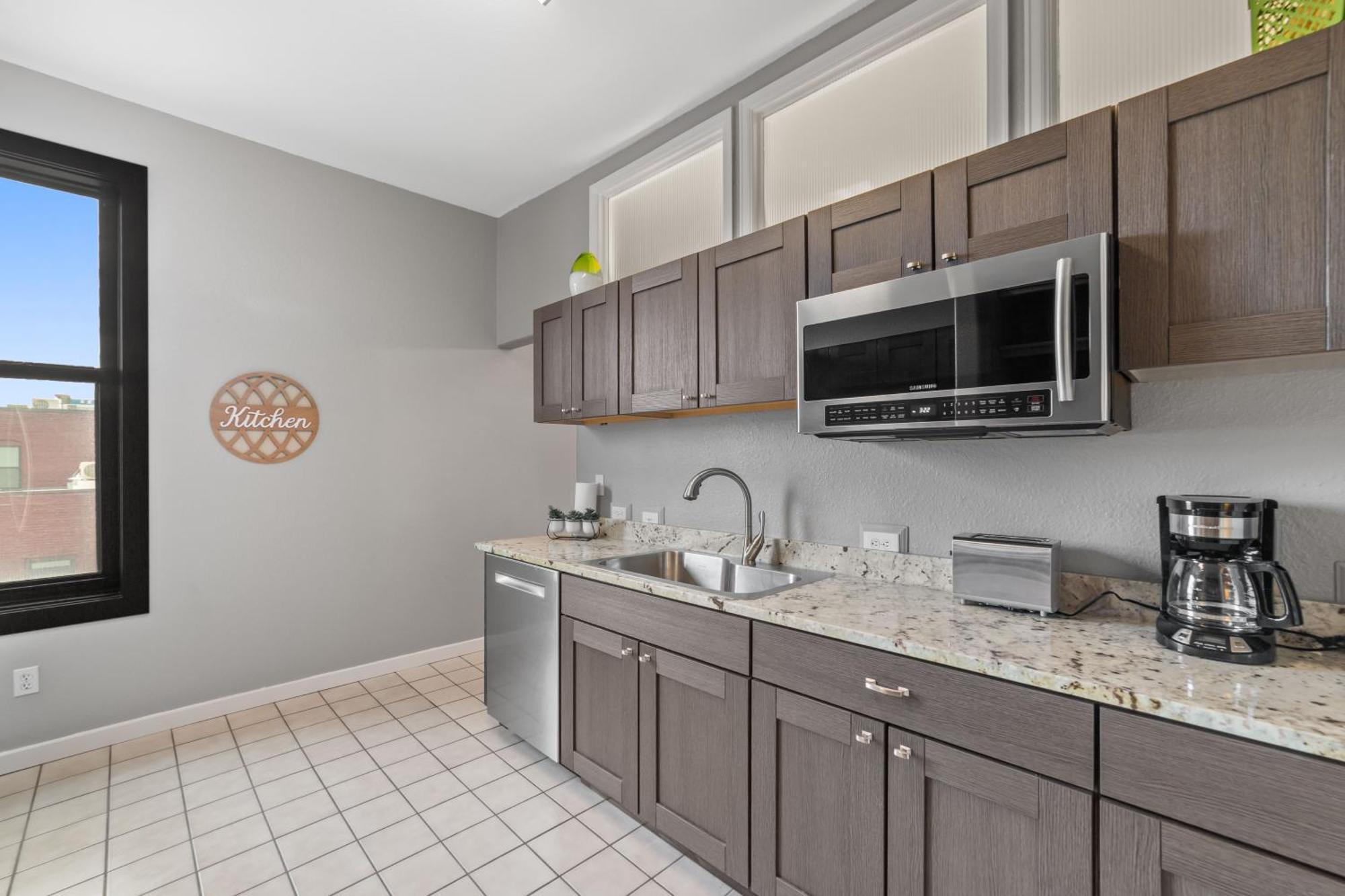 Modern Condo Inside The Historic St Regis غراند جنكشن المظهر الخارجي الصورة
